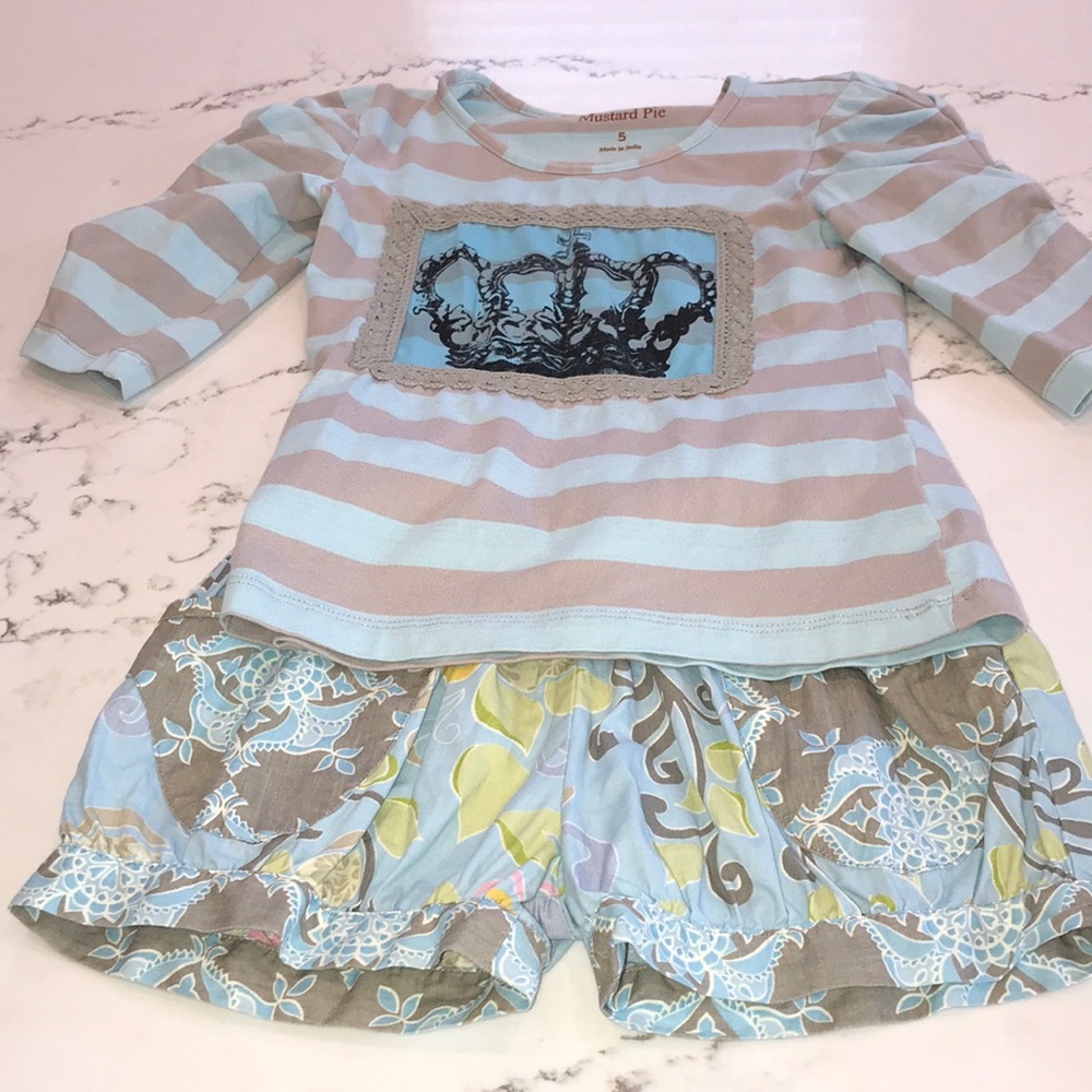 Mustard Pie shirt and shorts set